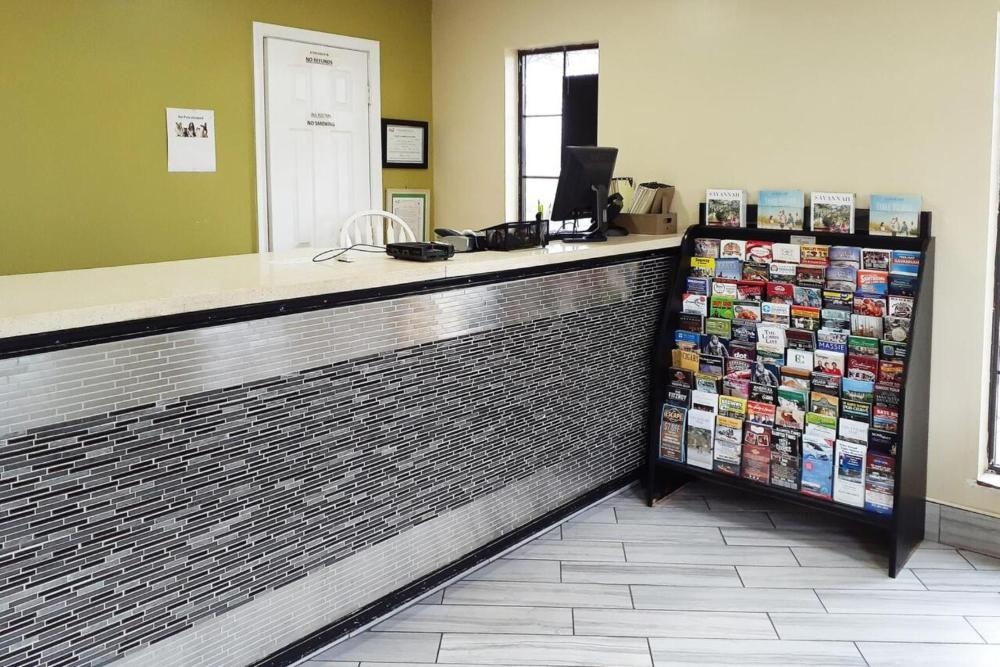 Savannah Garden Hotel