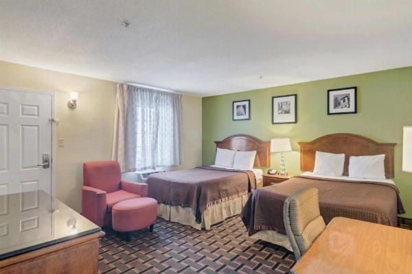 Savannah Garden Hotel image 12