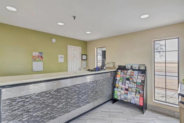 Savannah Garden Hotel image 8